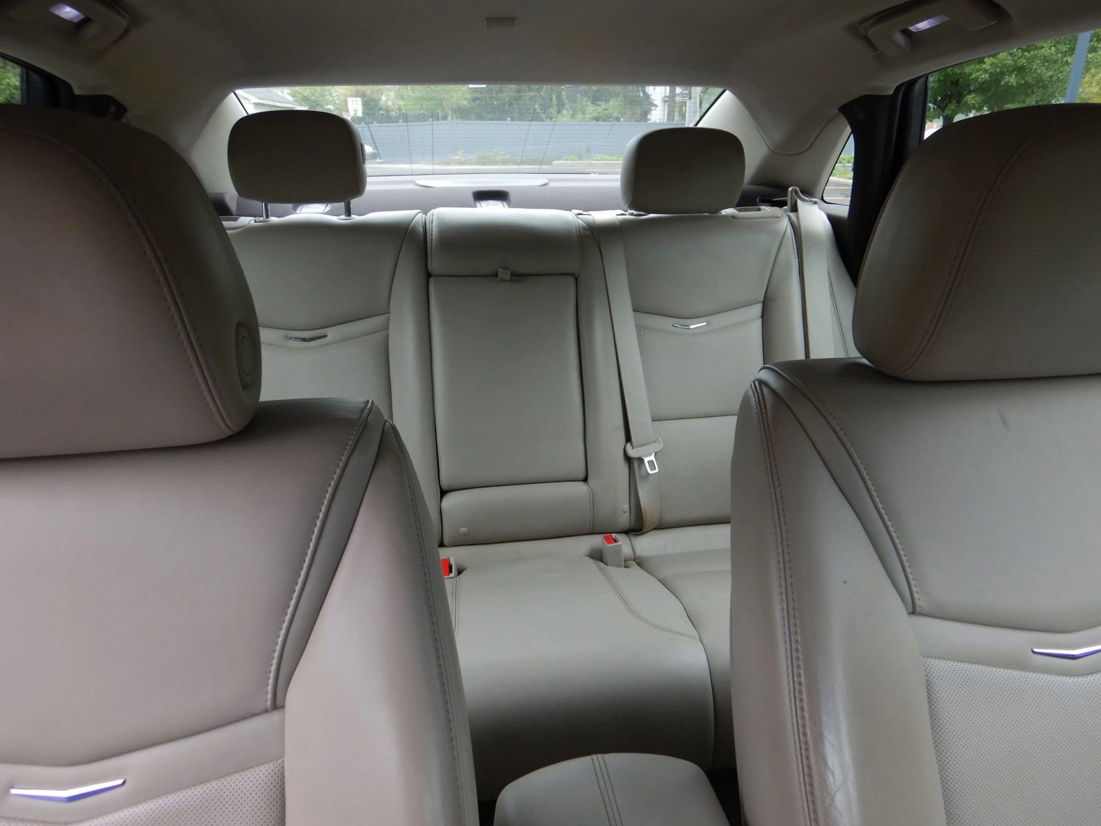 Used 2013 Cadillac XTS image 23