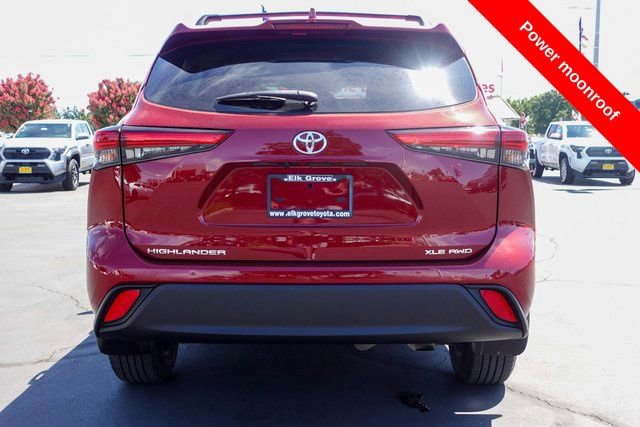 Certified 2023 Toyota Highlander XLE image 11
