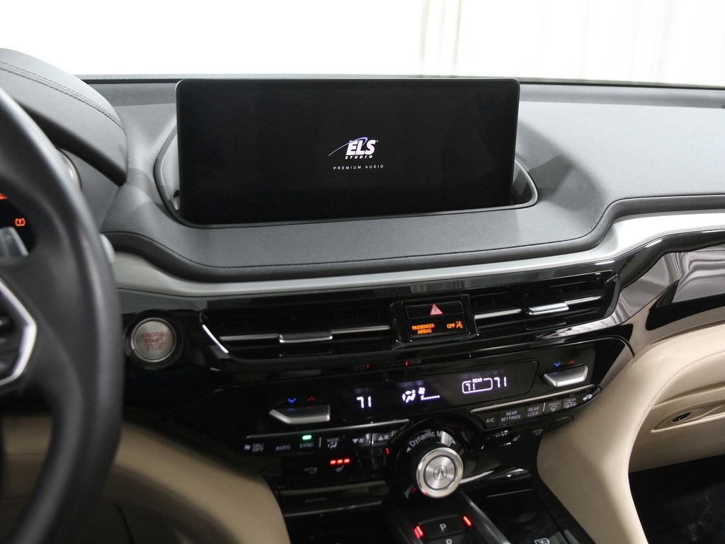 Used 2023 Acura MDX SH-AWD w/ Technology Package image 9