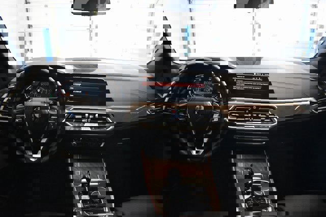 Used 2023 BMW X5 xDrive40i w/ Premium Package image 5