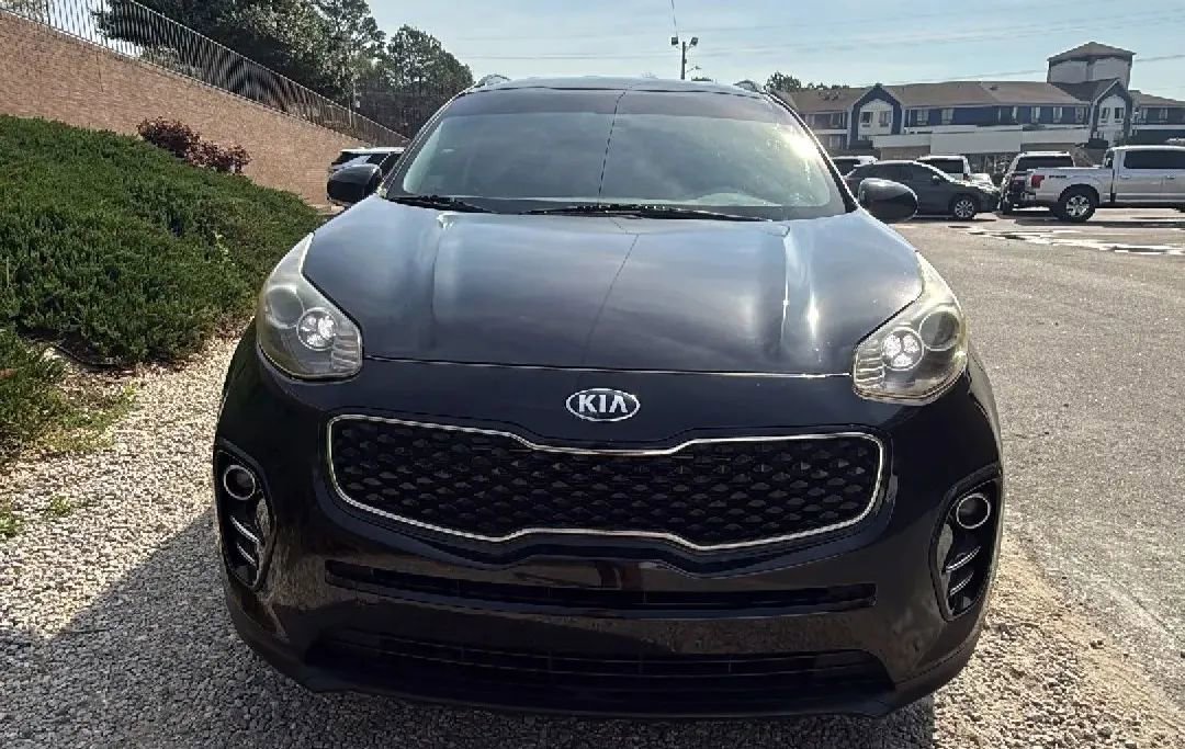 Used 2017 Kia Sportage EX FWD image 4