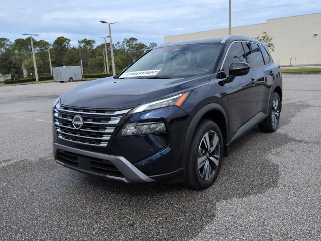 Used 2025 Nissan Rogue SL FWD image 9