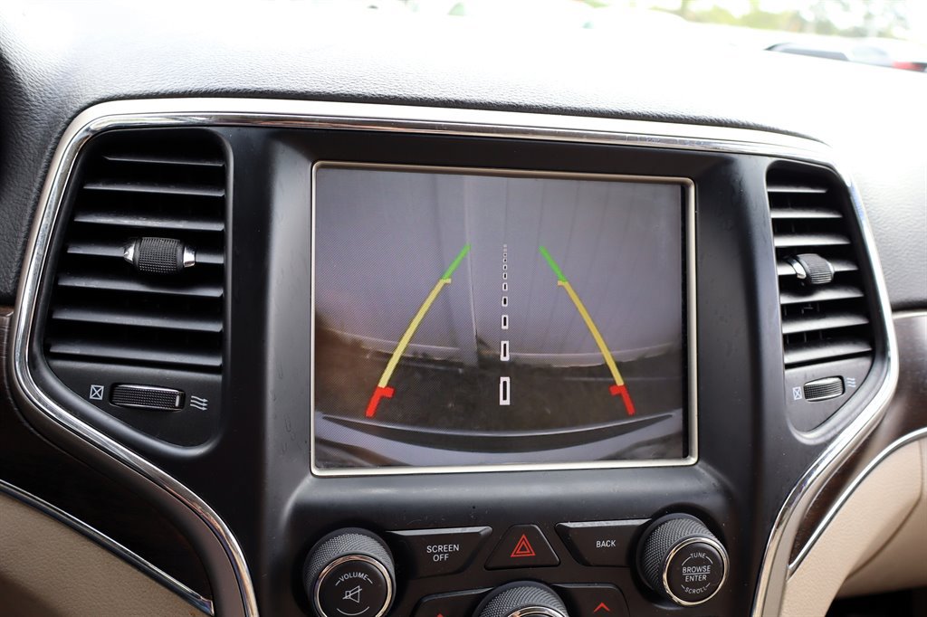 Used 2014 Jeep Grand Cherokee Limited w/ Trailer Tow Group IV AWD/4WD image 30