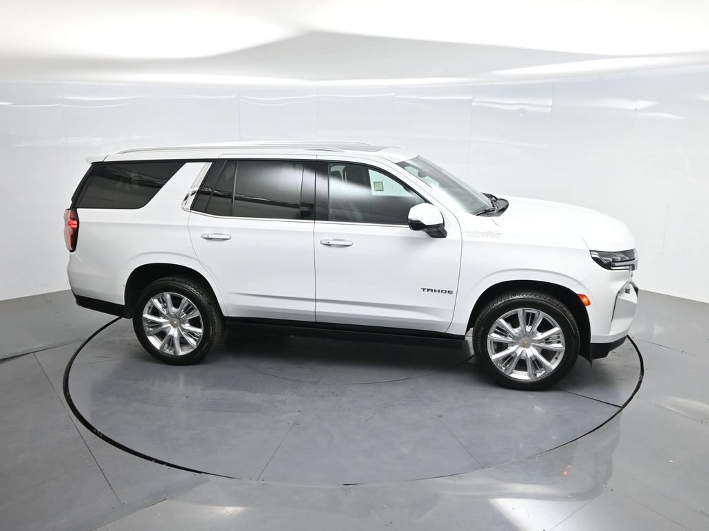 Used 2022 Chevrolet Tahoe High Country w/ Premium Package 2 AWD/4WD image 58