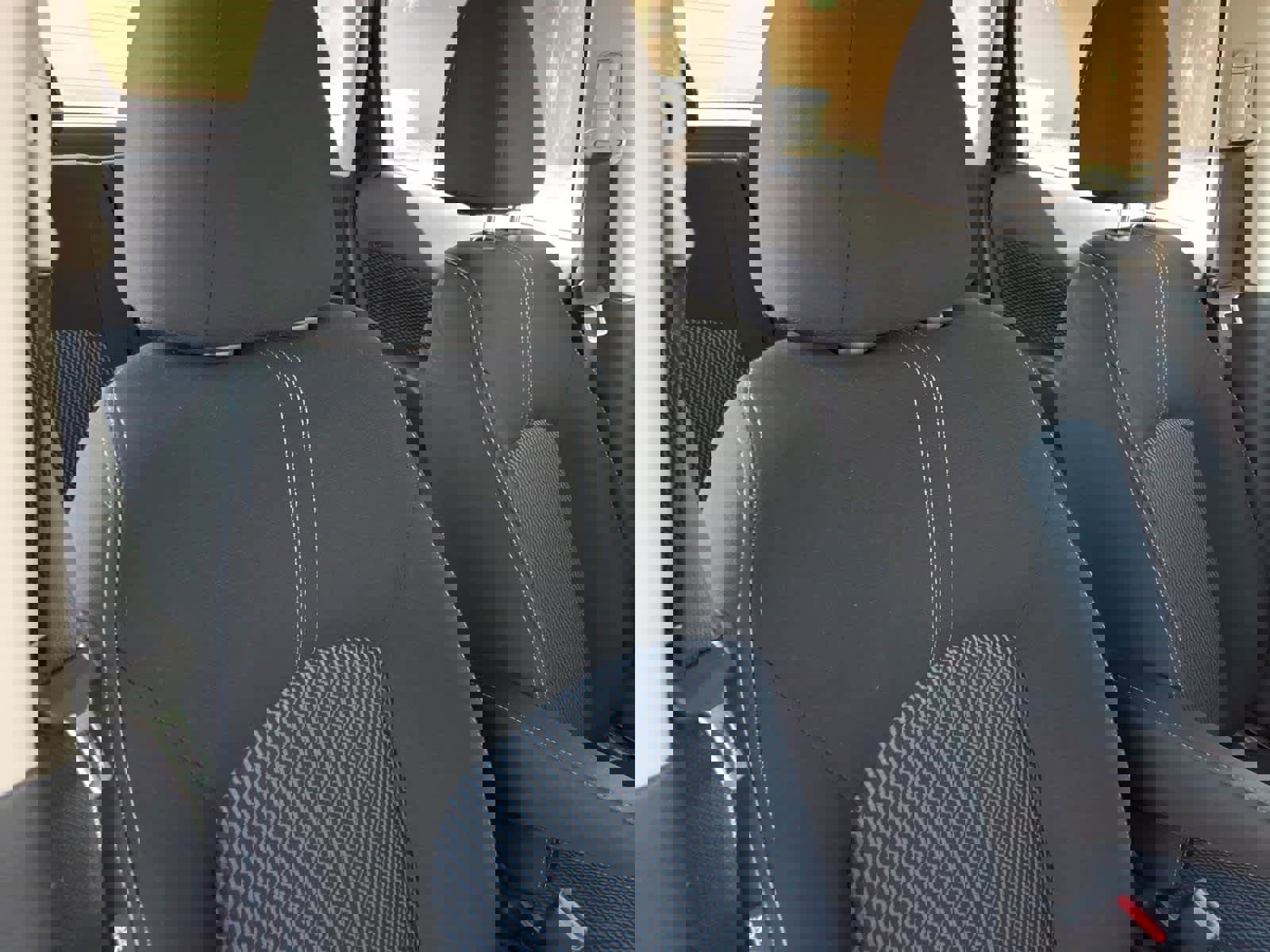 Used 2019 Nissan Versa Note SV FWD image 19