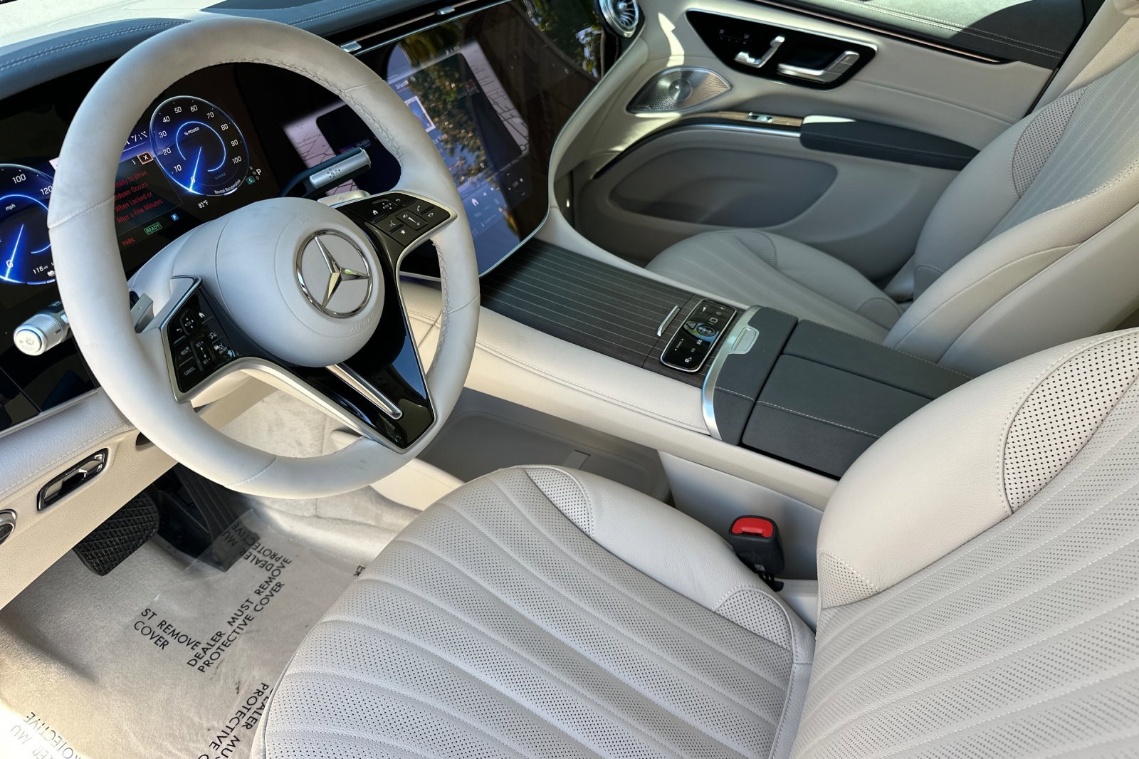 New 2026 Mercedes-Benz EQS 400 4MATIC SUV image 4