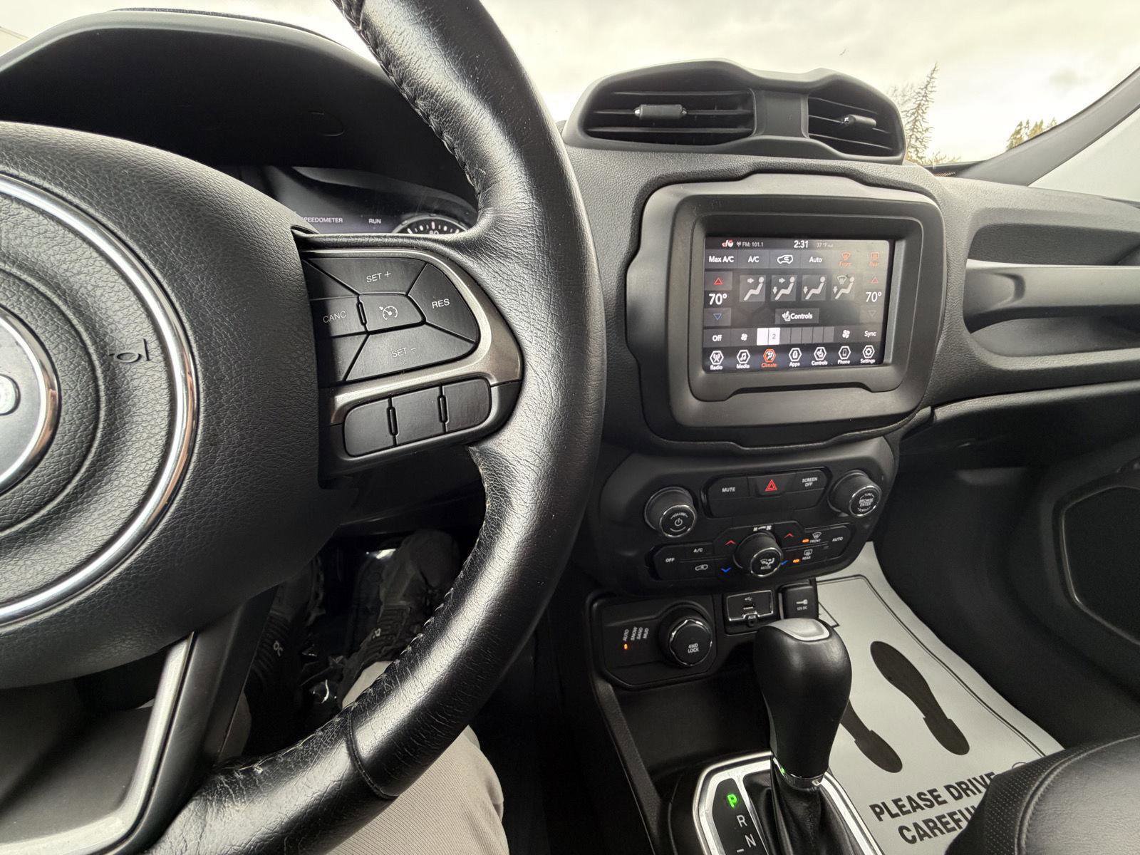 Used 2020 Jeep Renegade Limited image 11