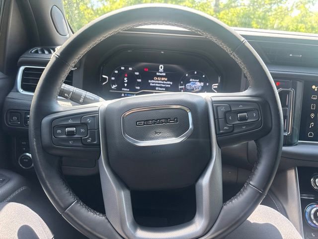 Used 2024 GMC Yukon Denali AWD/4WD image 10