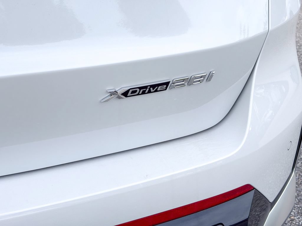 New 2026 BMW X1 xDrive28i AWD/4WD image 7