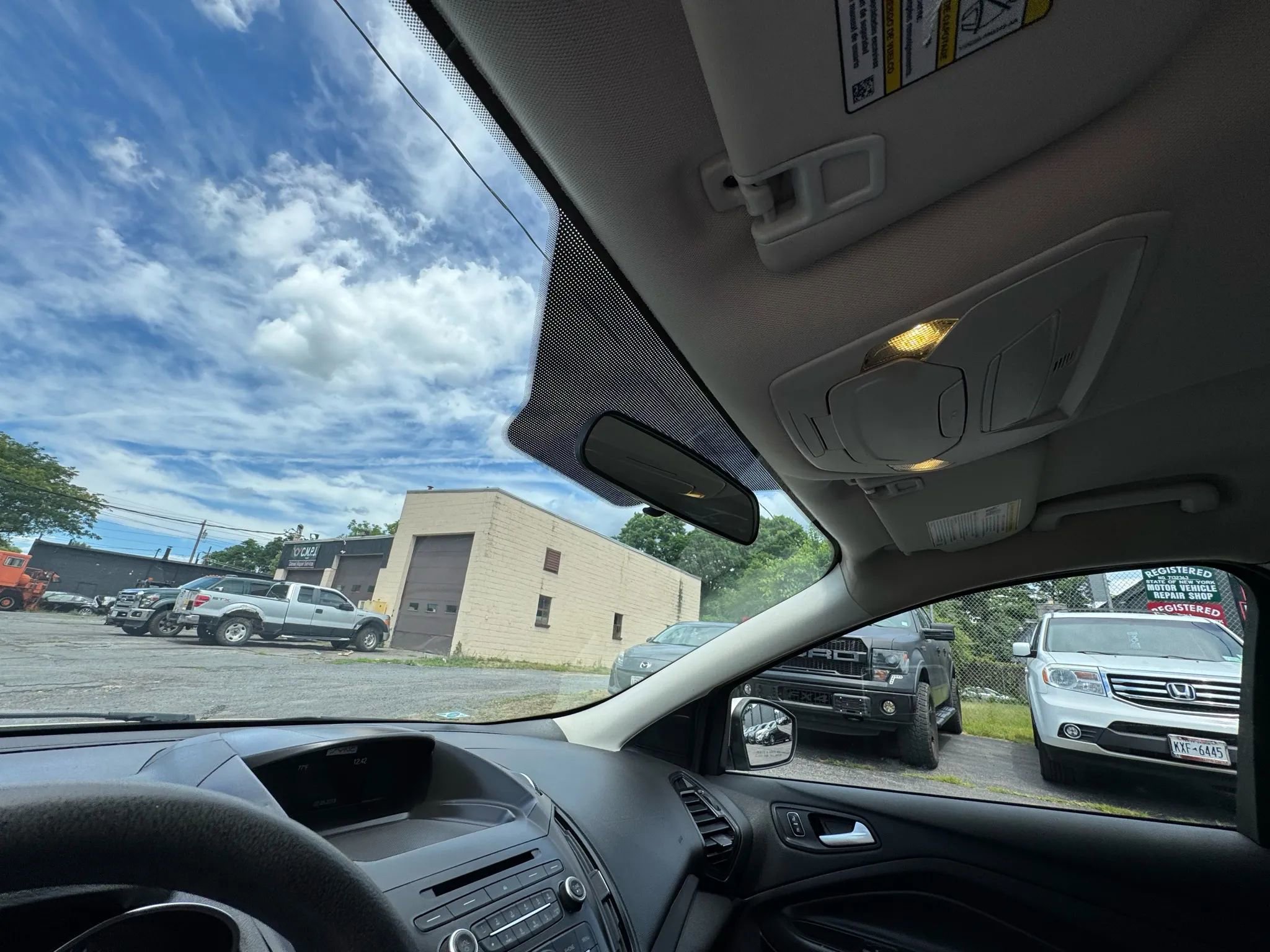 Used 2018 Ford Escape SE image 24