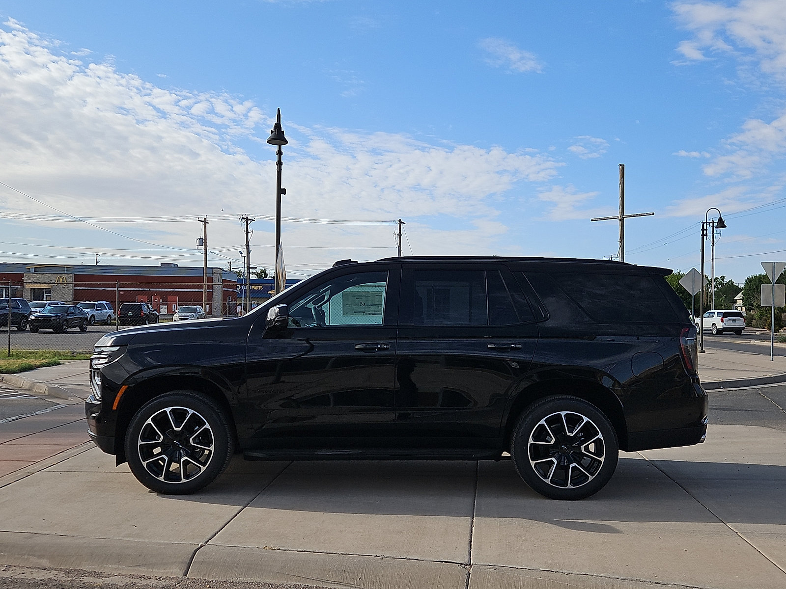 New 2026 Chevrolet Tahoe RST w/ Advanced Technology Package AWD/4WD image 2