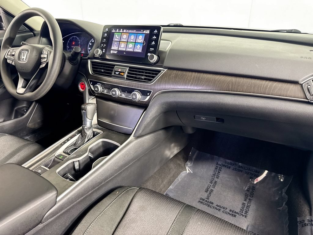 Used 2018 Honda Accord EX image 32