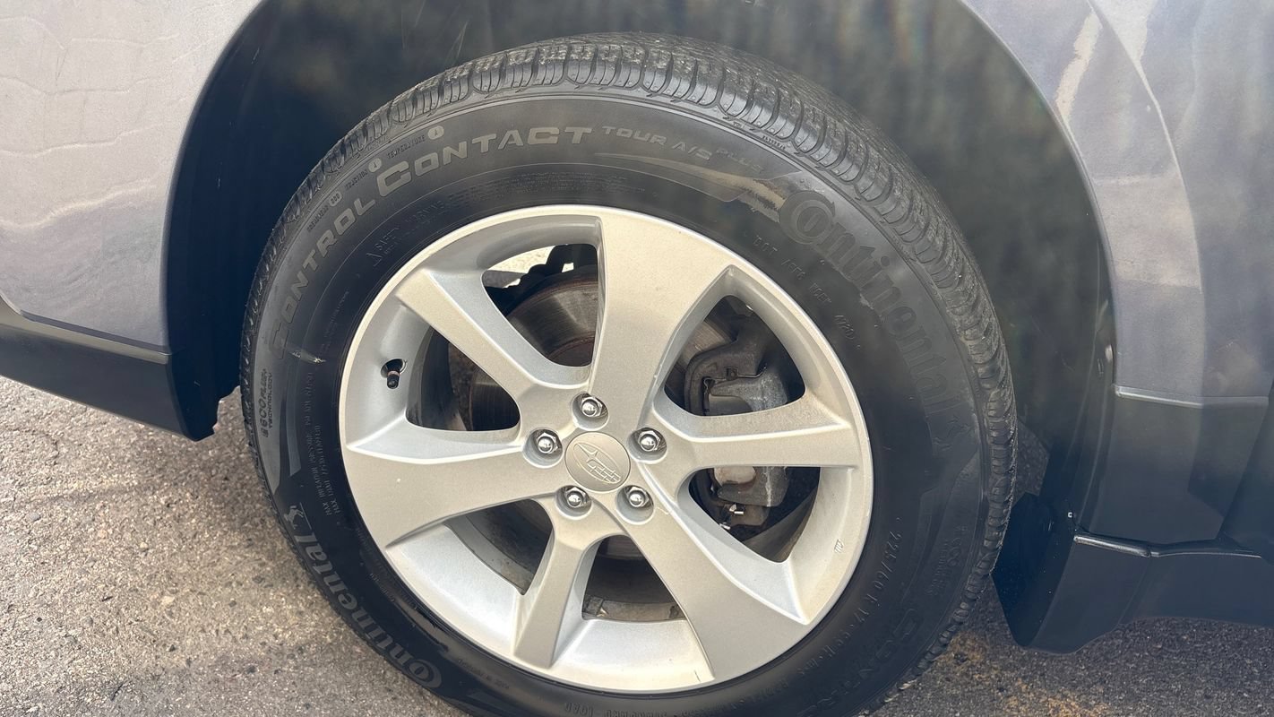 Used 2013 Subaru Outback 2.5i Premium AWD/4WD image 22