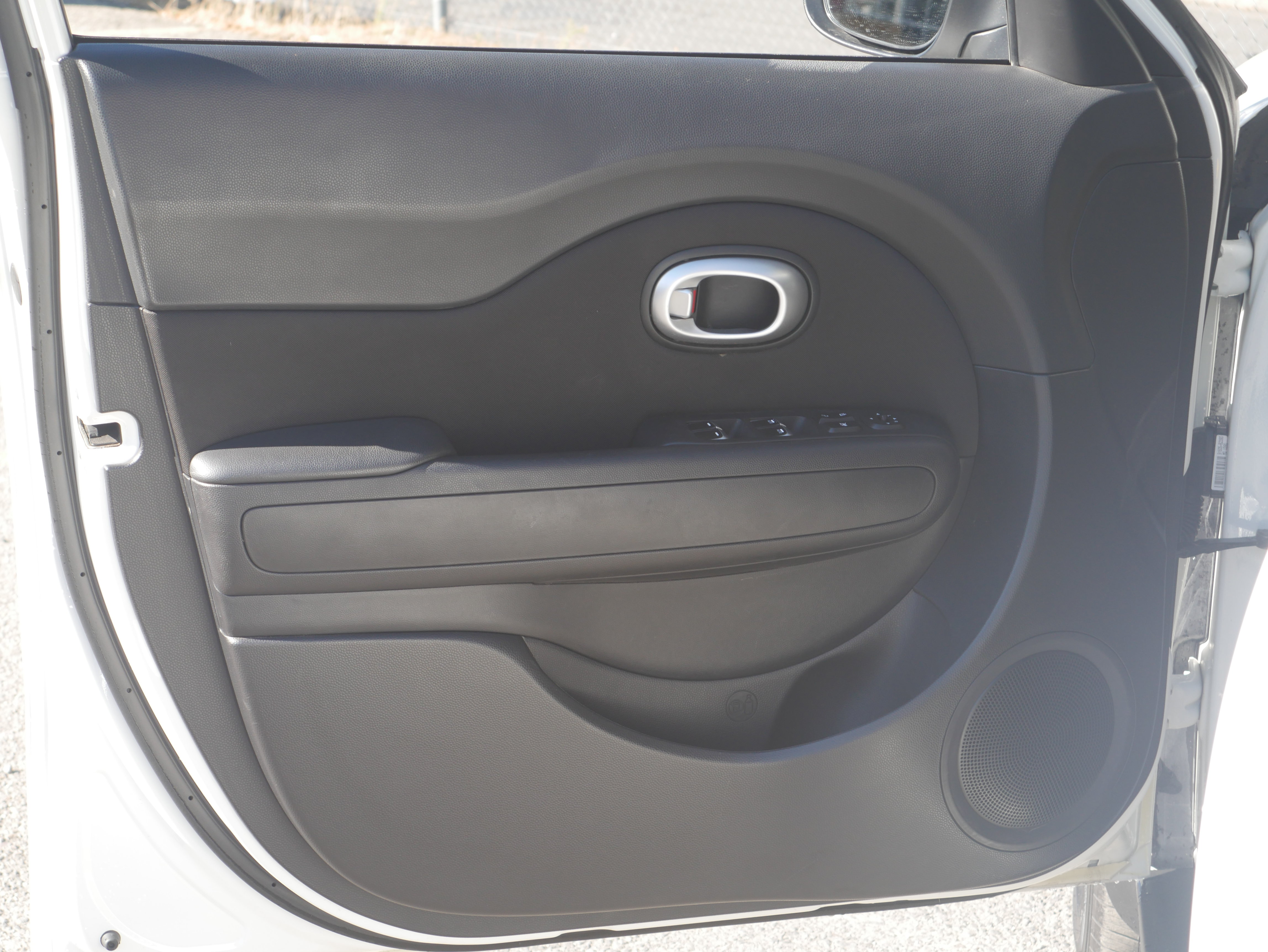 Used 2017 Kia Soul + w/ Designer's Package FWD image 30