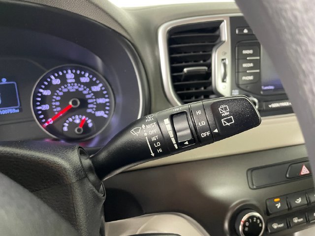 Used 2017 Kia Sportage LX AWD/4WD image 12