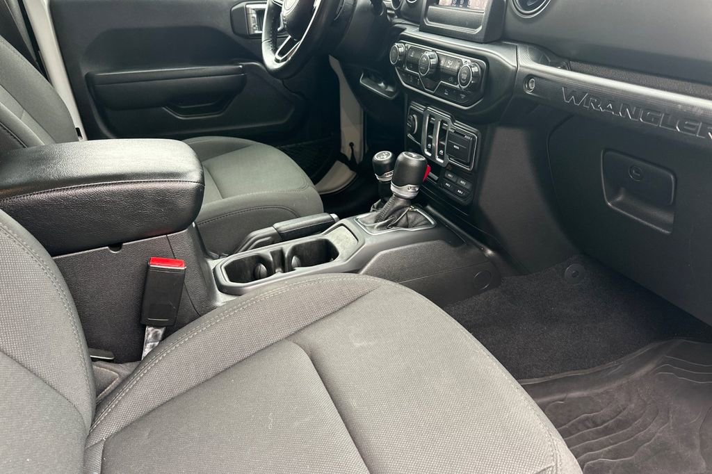 Used 2022 Jeep Wrangler Willys image 16