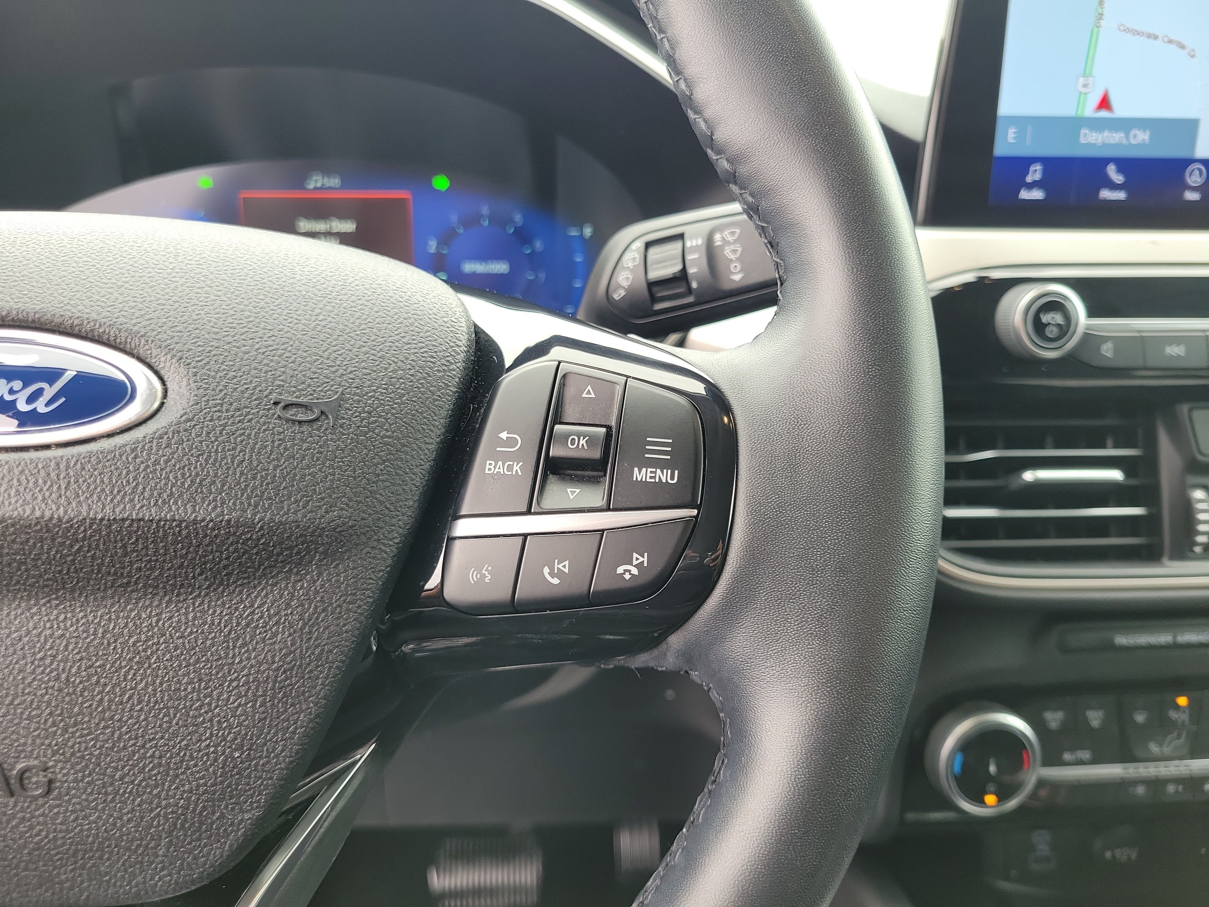 Used 2022 Ford Escape SEL w/ Technology Package AWD/4WD image 23