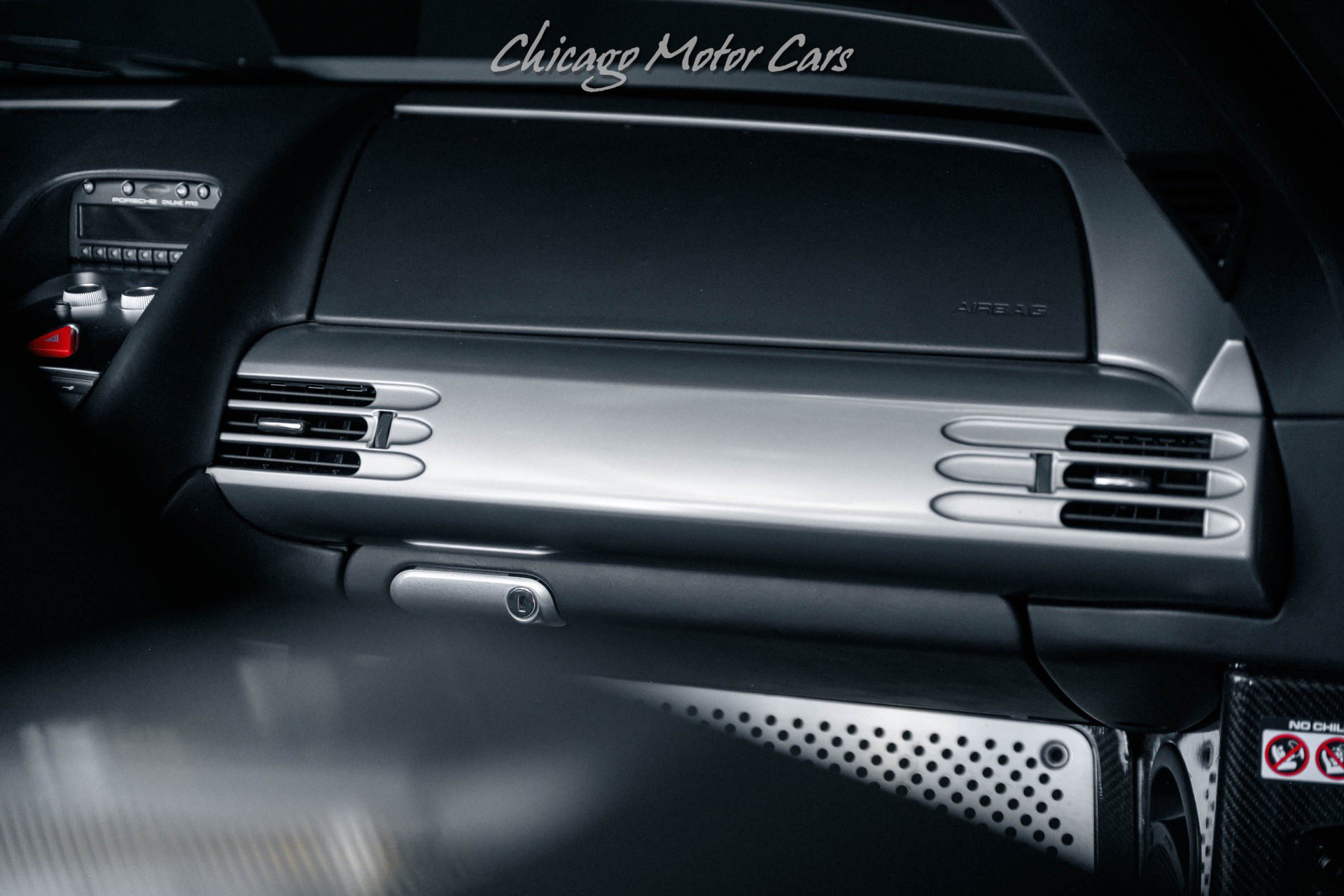 Used 2005 Porsche Carrera GT RWD image 23