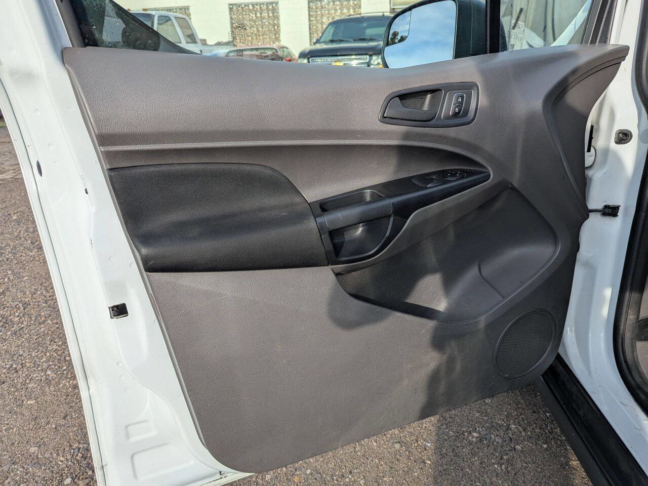 Used 2020 Ford Transit Connect XL image 11