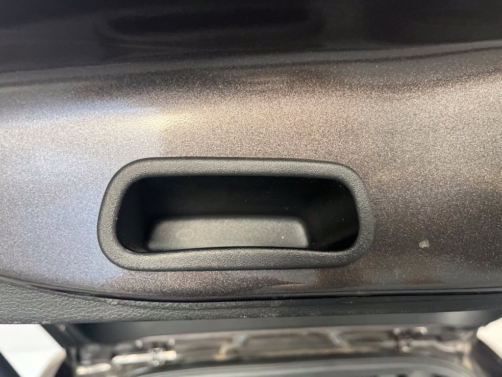 Used 2019 Jeep Grand Cherokee Trailhawk w/ Trailhawk Luxury Group AWD/4WD image 18
