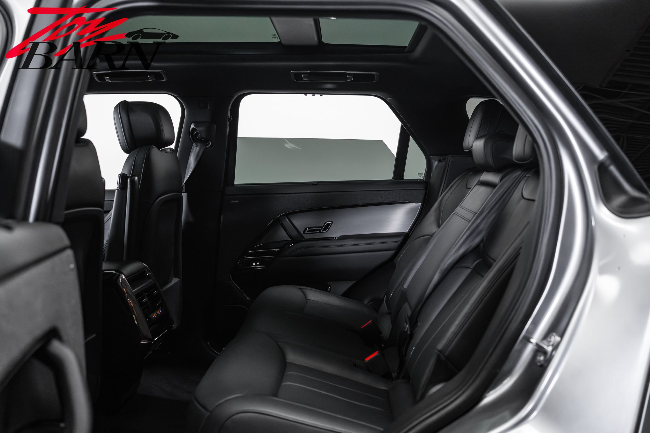 Used 2025 Land Rover Range Rover Sport SE AWD/4WD image 37