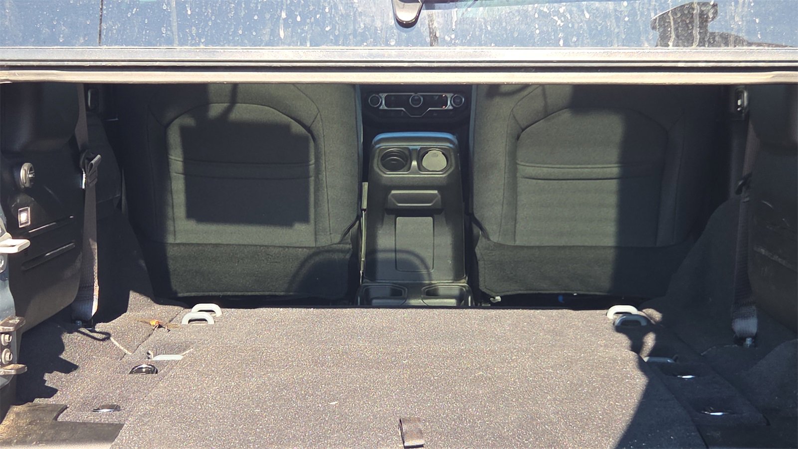 Used 2024 Jeep Wrangler Sport image 16