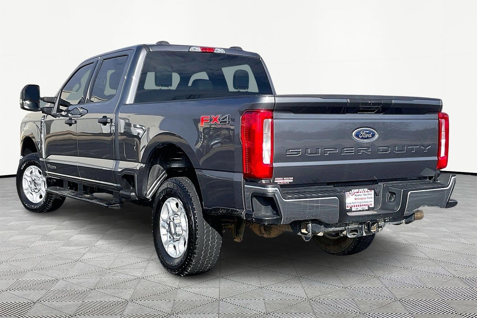 Used 2025 Ford F250 XLT w/ FX4 Off-Road Package image 10
