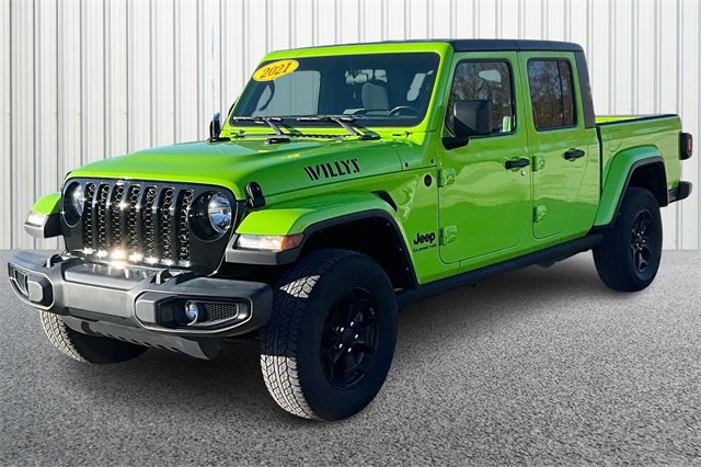 Used 2021 Jeep Gladiator Willys image 2
