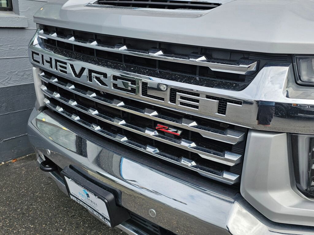 Used 2021 Chevrolet Silverado 2500 LTZ w/ LTZ Premium Package AWD/4WD image 18