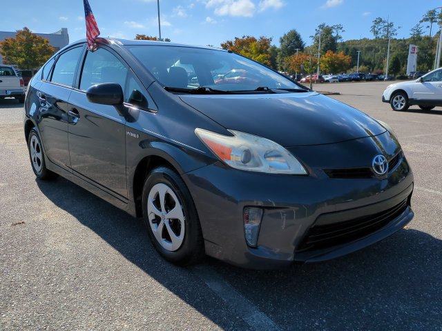 Used 2013 Toyota Prius Two FWD image 2