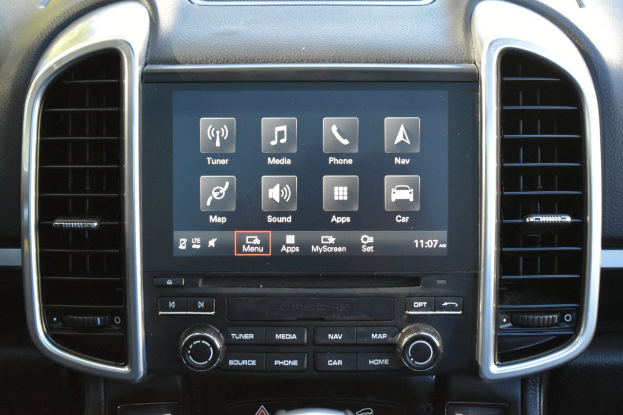 Used 2018 Porsche Cayenne Platinum Edition image 21