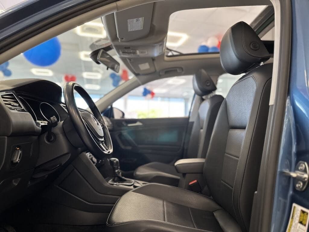 Used 2019 Volkswagen Tiguan SE w/ Panoramic Sunroof Package AWD/4WD image 15