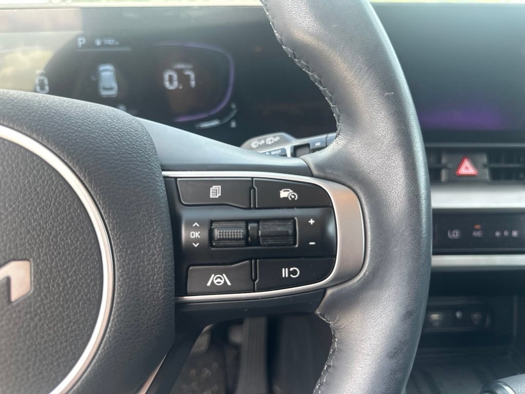 Used 2023 Kia Sportage EX FWD image 23