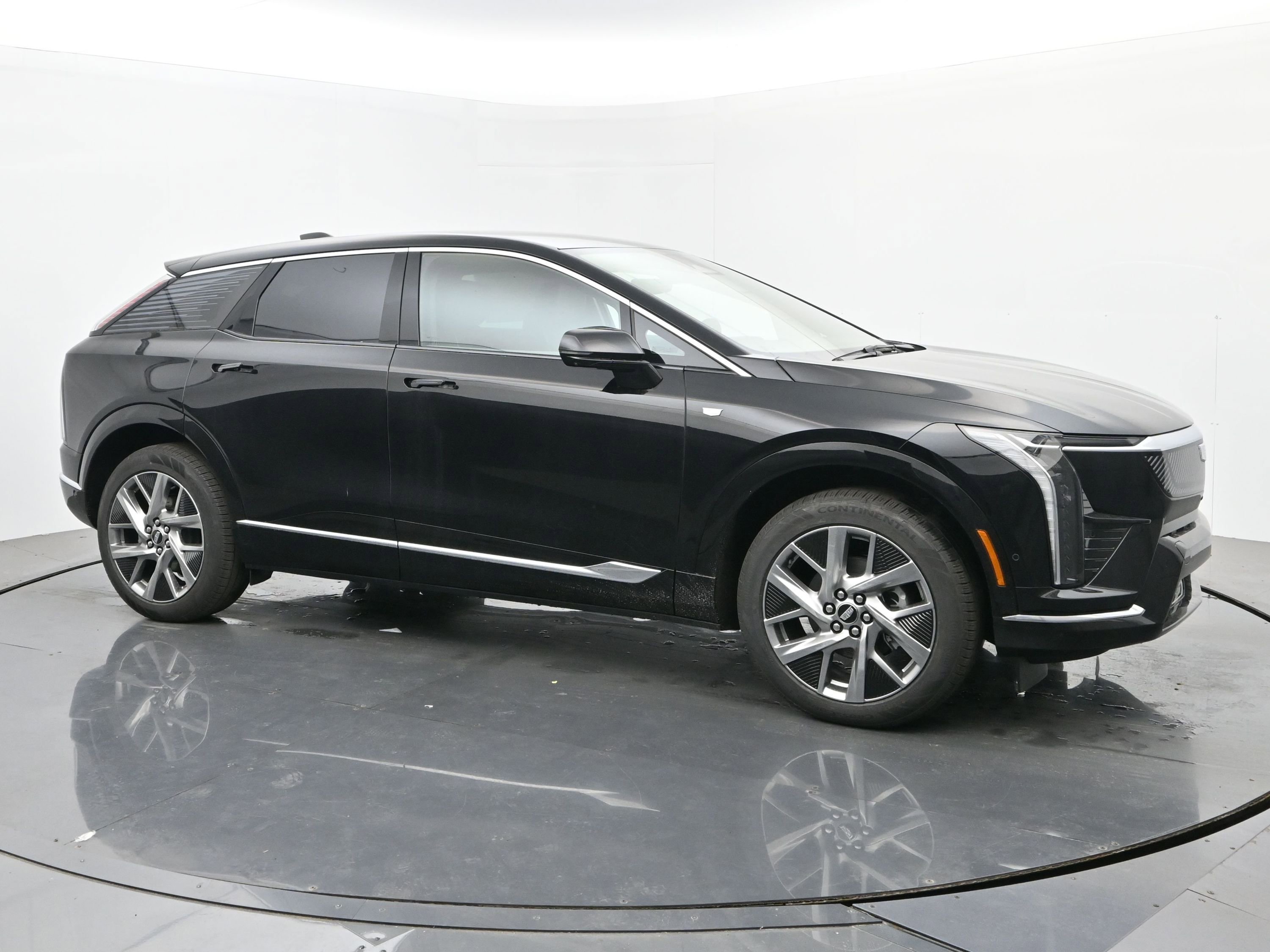 New 2026 Cadillac Optiq Luxury 2 AWD/4WD image 7