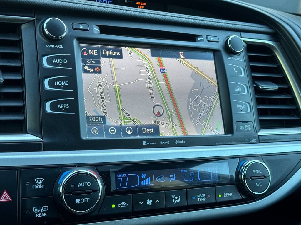 Used 2019 Toyota Highlander SE AWD/4WD image 25