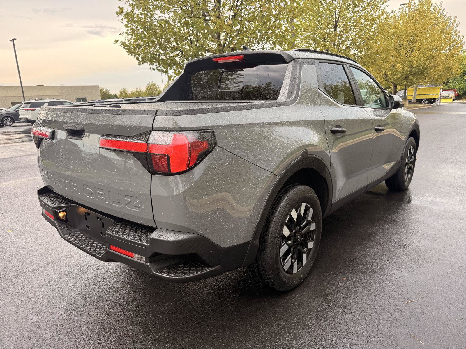 Certified 2025 Hyundai Santa Cruz SEL FWD image 5