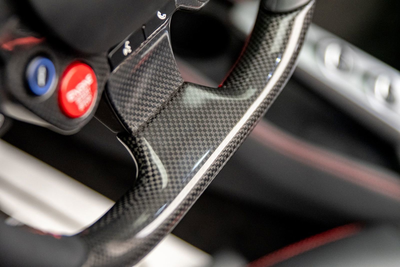 Used 2021 Ferrari F8 Tributo RWD image 25