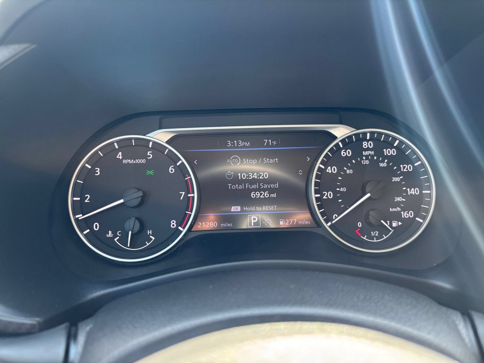 Used 2025 Nissan Sentra SV FWD image 33