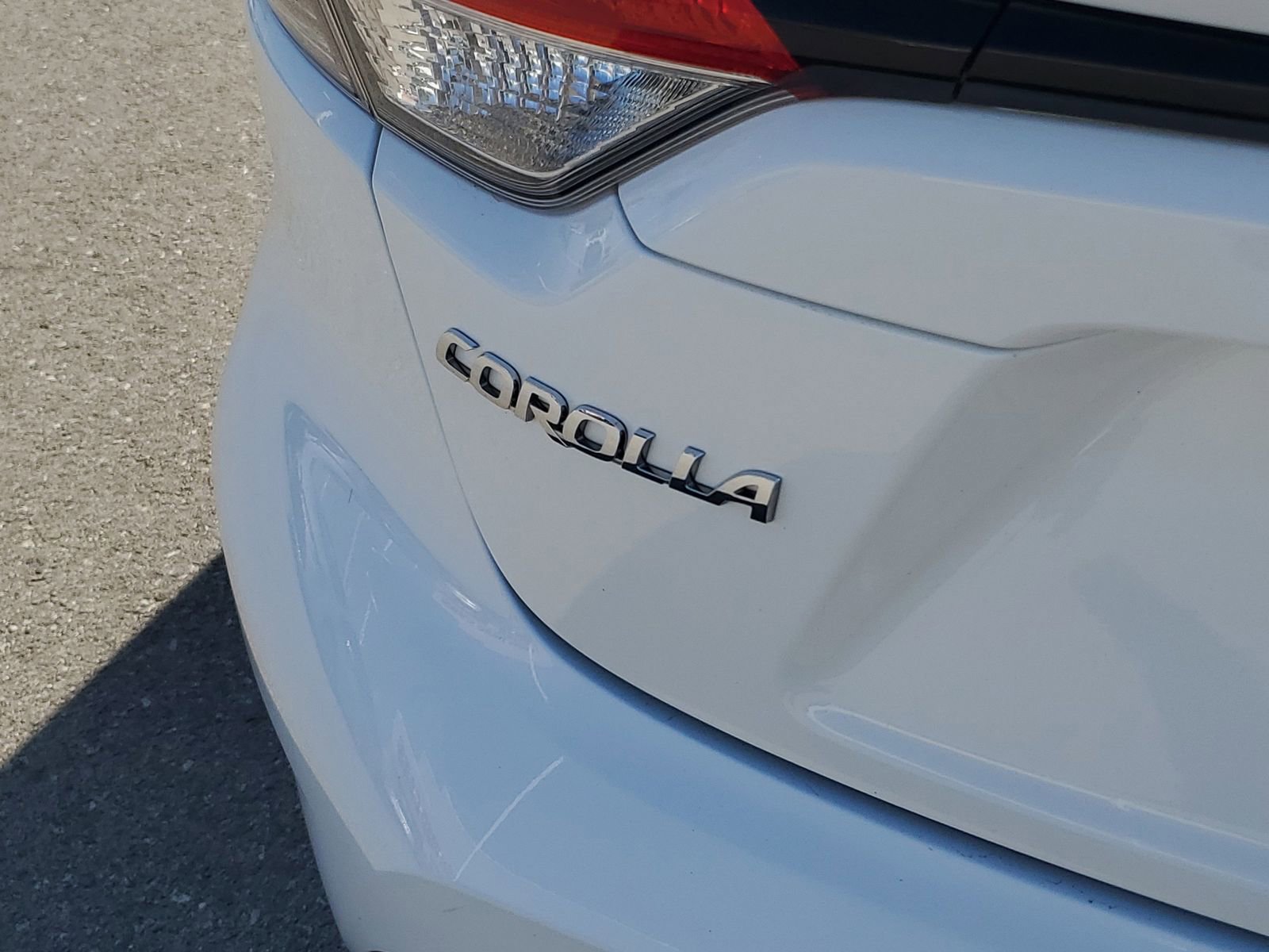 Certified 2024 Toyota Corolla LE FWD image 7