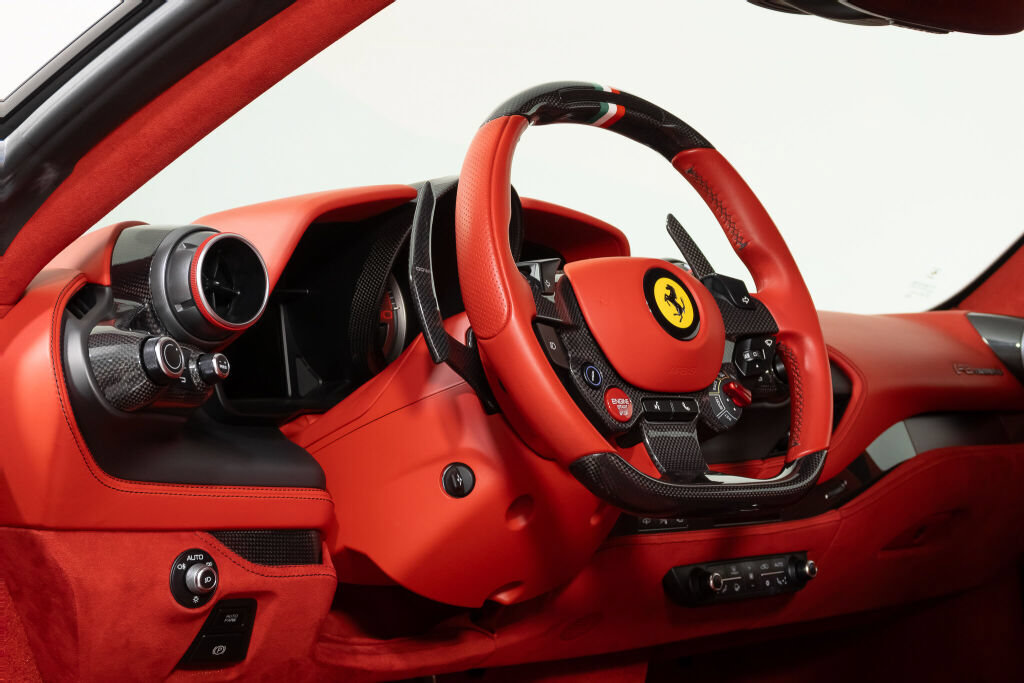 Used 2022 Ferrari F8 Tributo RWD image 31