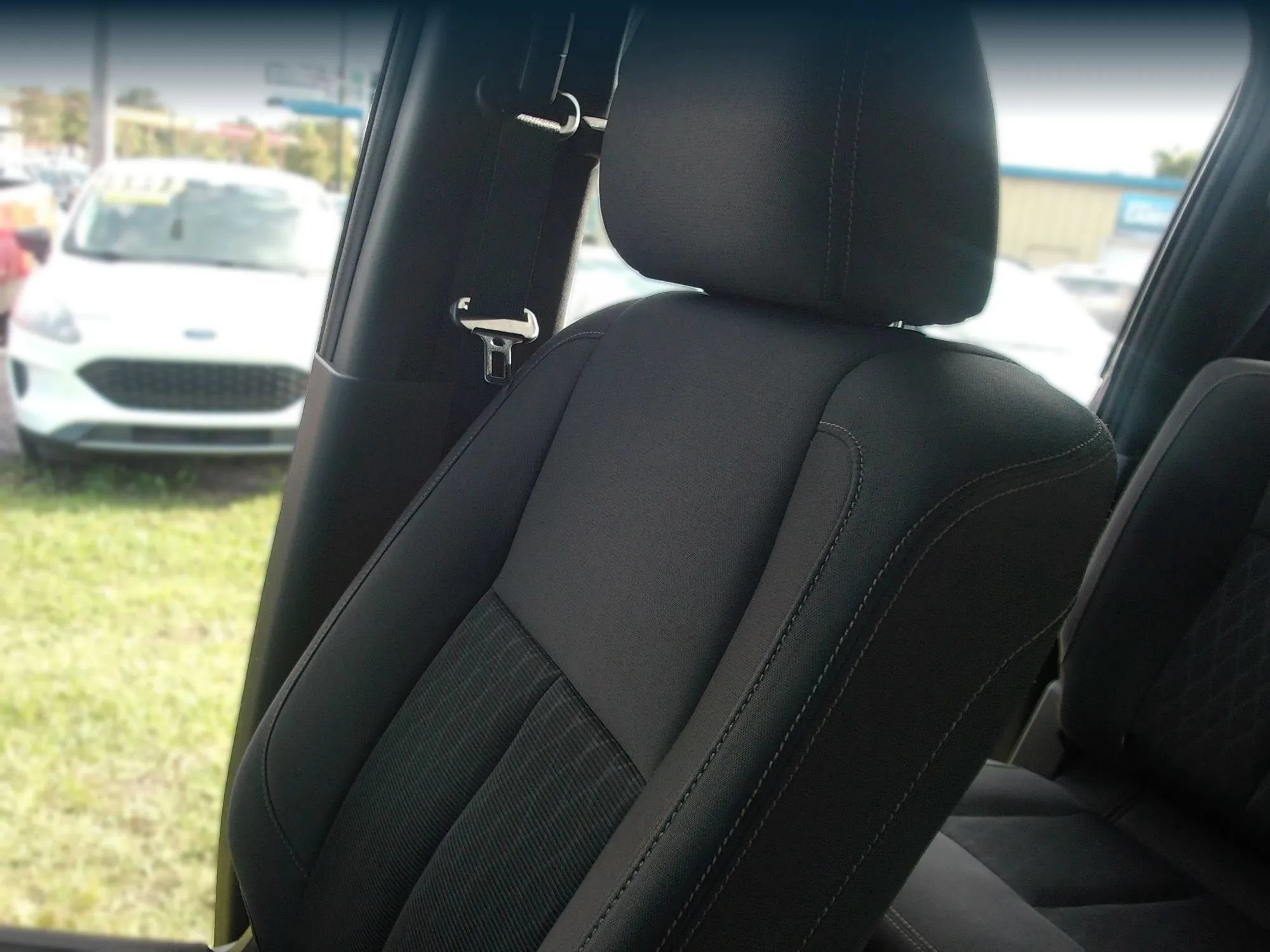 Used 2018 Nissan Titan SV w/ SV Convenience Package AWD/4WD image 21