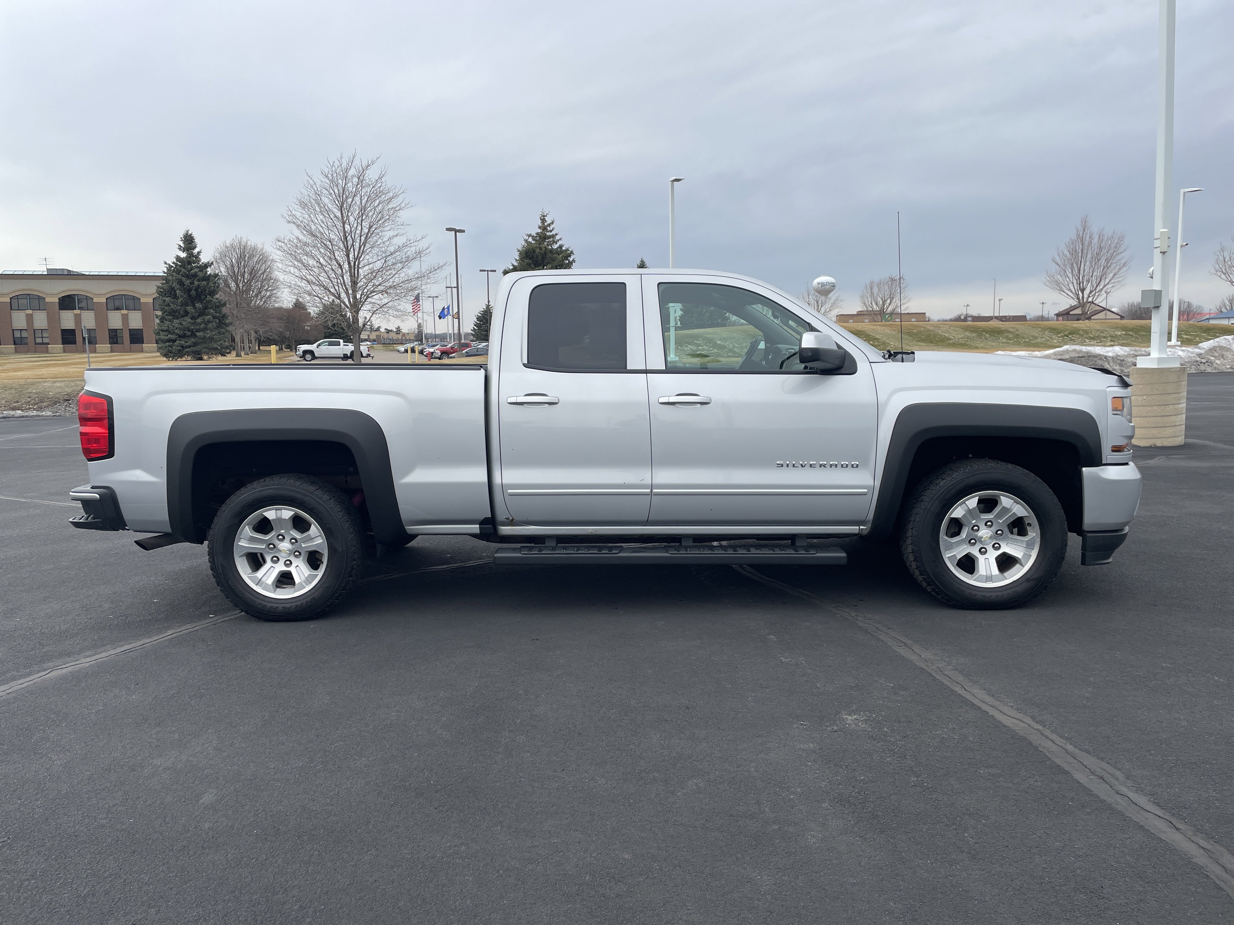 Used 2016 Chevrolet Silverado 1500 LT w/ All Star Edition image 6