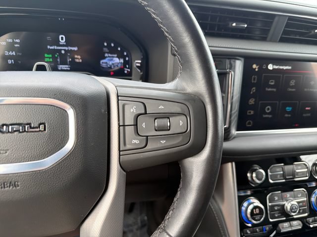Used 2024 GMC Yukon XL Denali w/ Denali Reserve Package AWD/4WD image 15