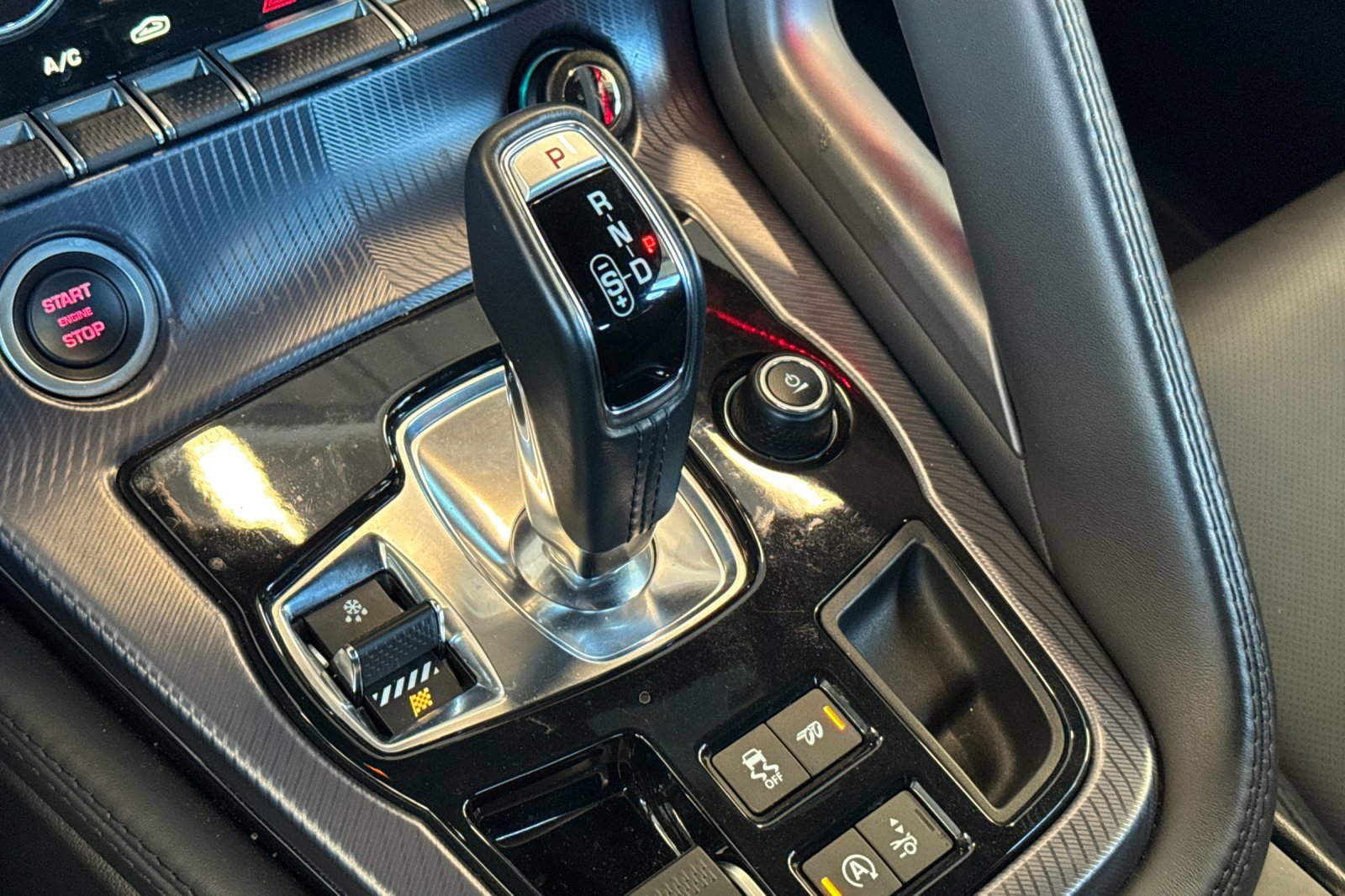 Used 2023 Jaguar F-TYPE R-Dynamic image 27