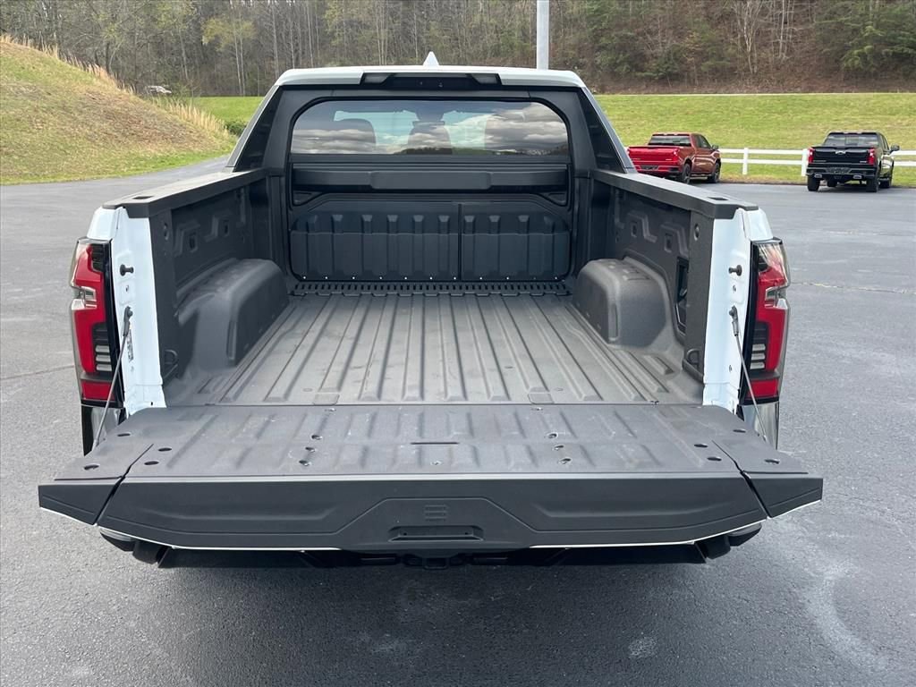 New 2025 Chevrolet Silverado EV RST image 31