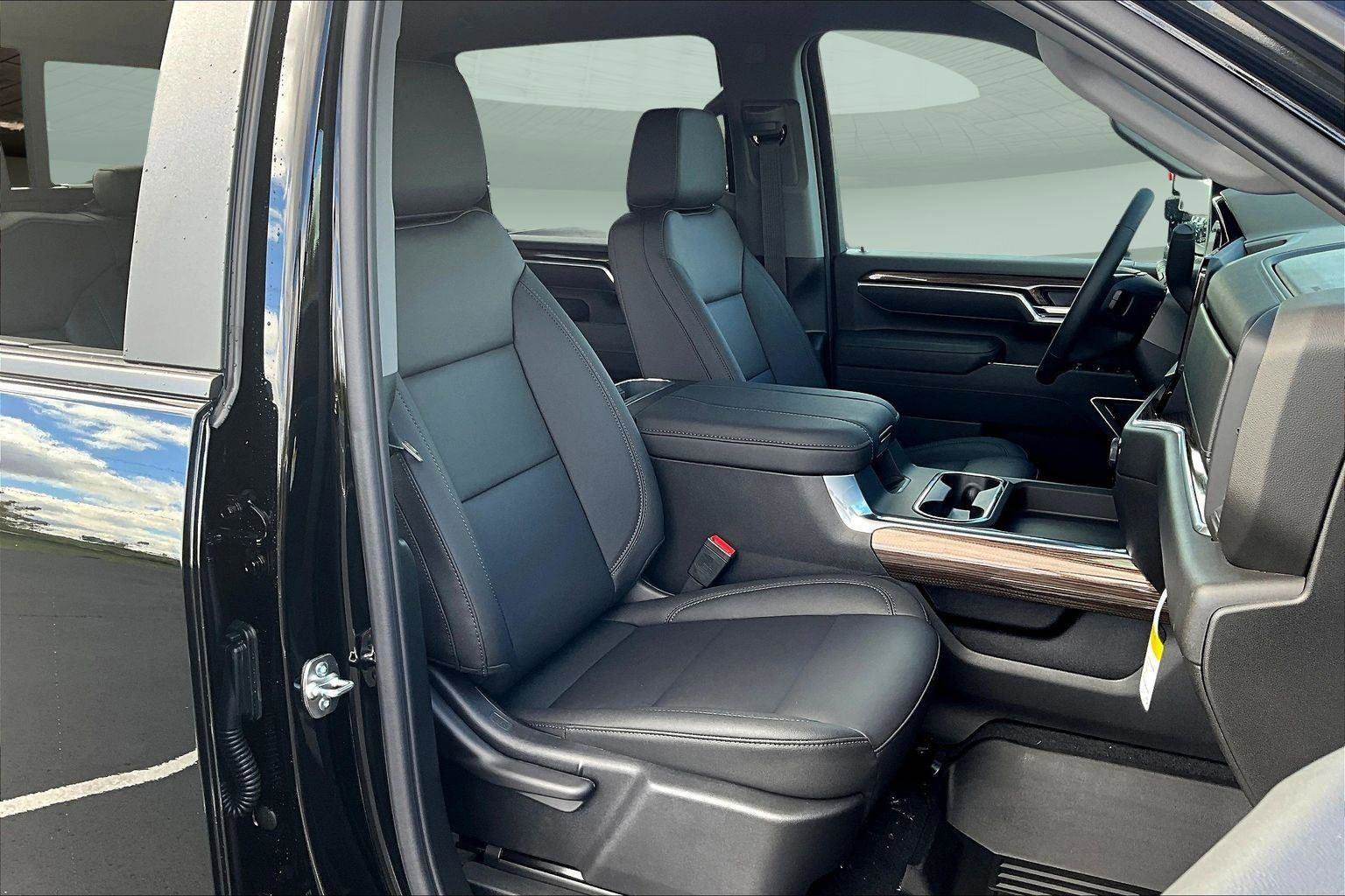 New 2026 Chevrolet Silverado 2500 LT w/ Trail Boss Package image 10