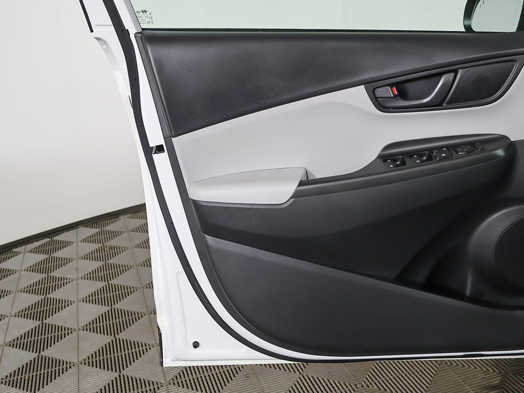 Certified 2022 Hyundai Kona SEL image 18