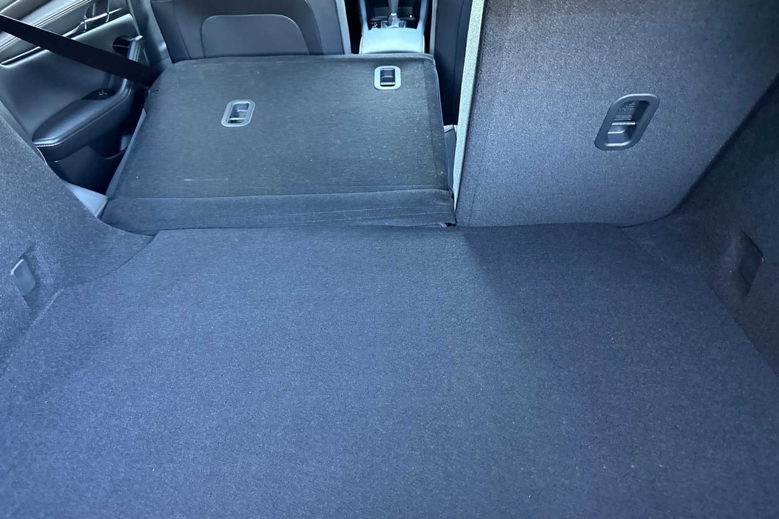 New 2026 MAZDA MAZDA3 Hatchback w/Premium Plus Pkg image 16