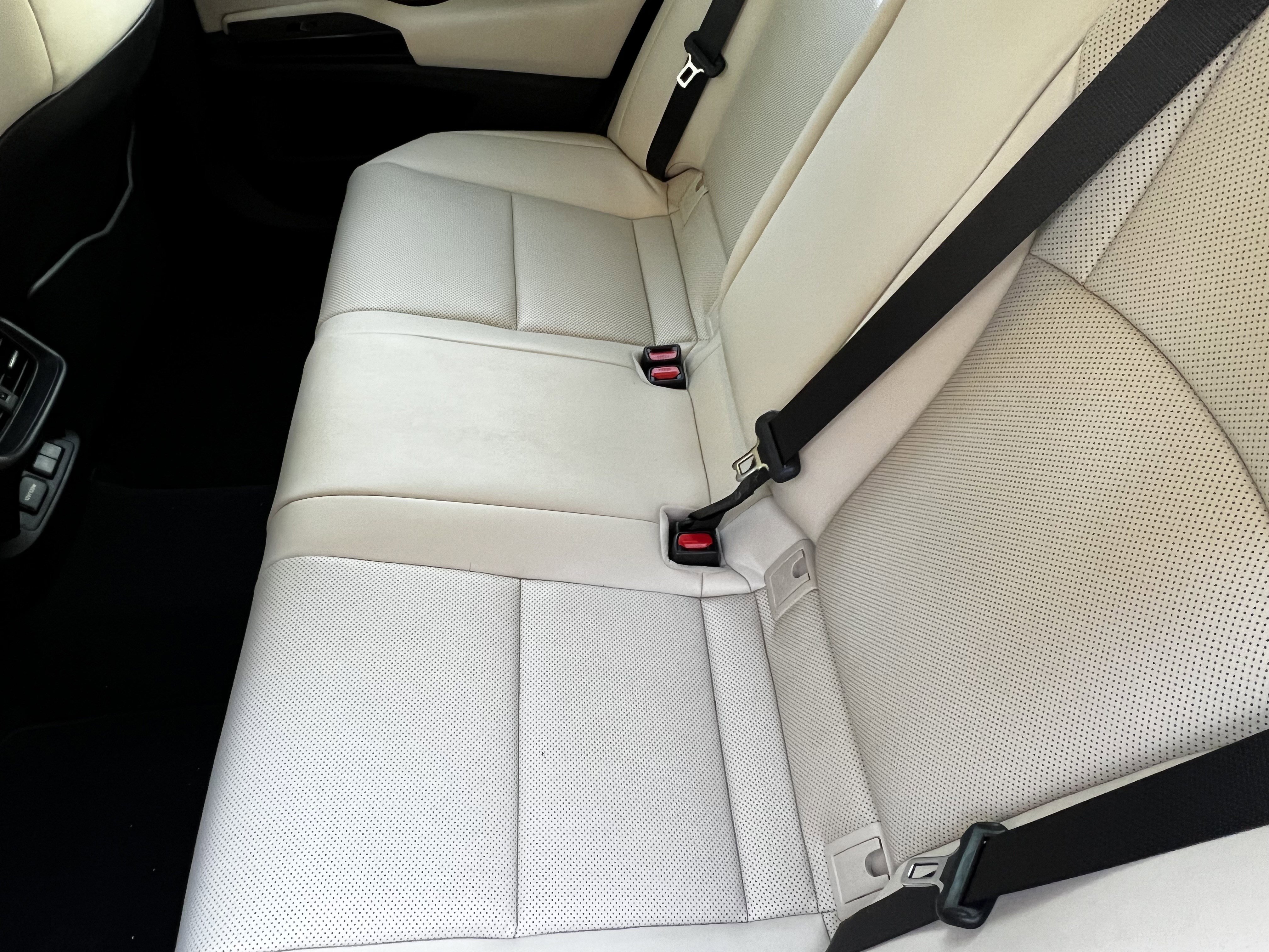 Certified 2025 Lexus ES 300h w/ Premium Package image 30