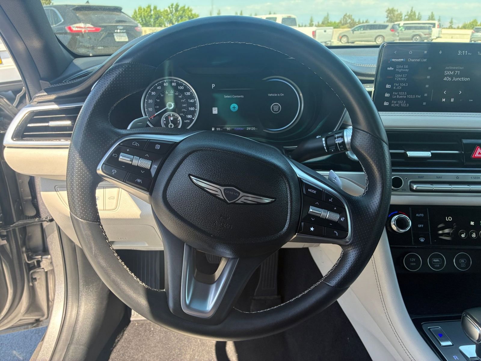 Used 2025 Genesis G70 2.5T AWD/4WD image 29